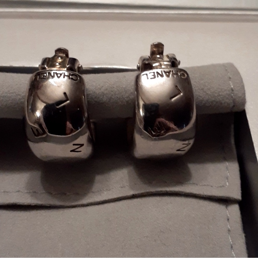 CHANEL VINTAGE STERLING SILVER 925  HOOPS RARE AUTHENTIC